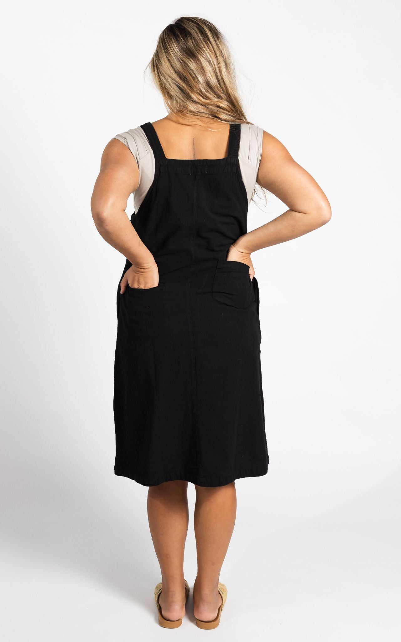 Black pinafore dress clearance australia